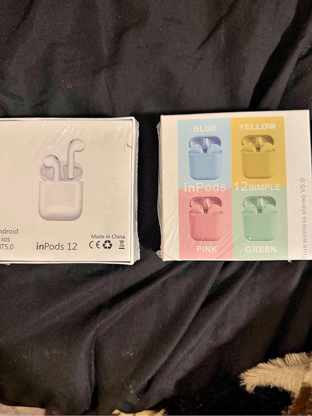 Two ones 12 Simple Wireless Earbud Cases, White & Blue